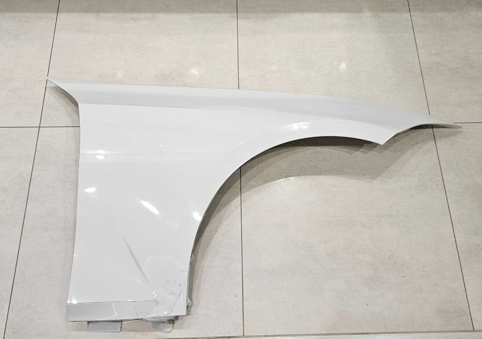 Błotnik prawy BMW G20 apinweiss 300 oryginalny