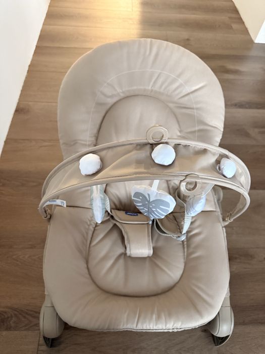 Крісло-гойдалка для немовлят Hoopla