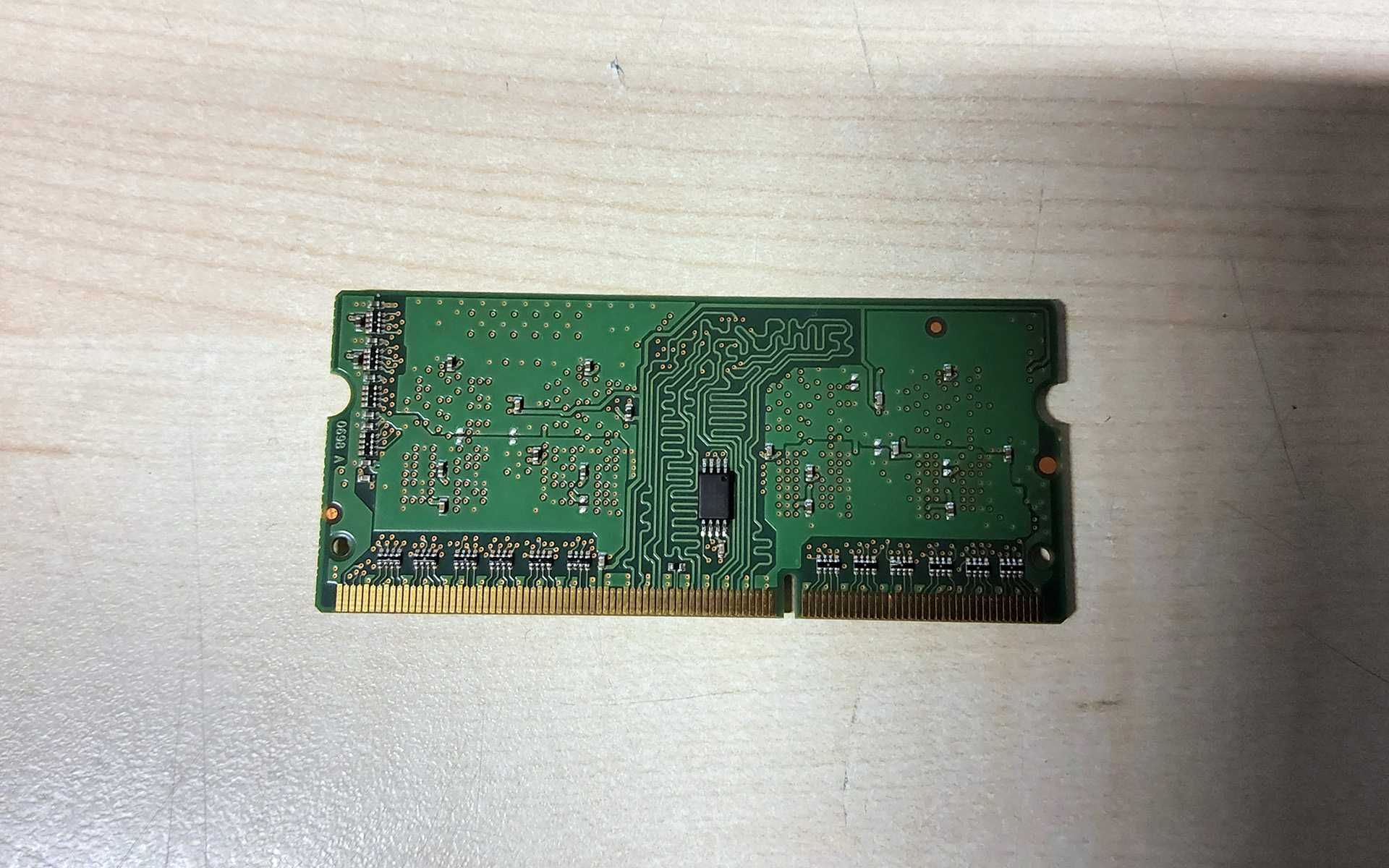 Memória RAM 2GB DDR3 Sodimm