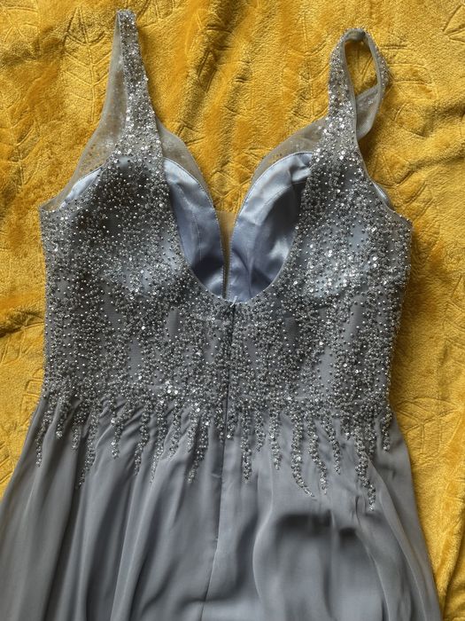 SWING VIP szara balowa suknia Idealna 40