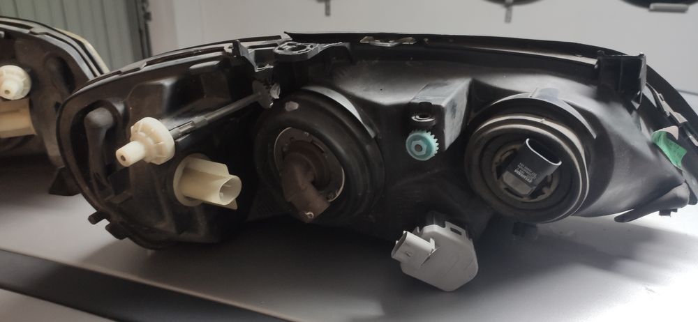 Faróis Opel Astra 2002