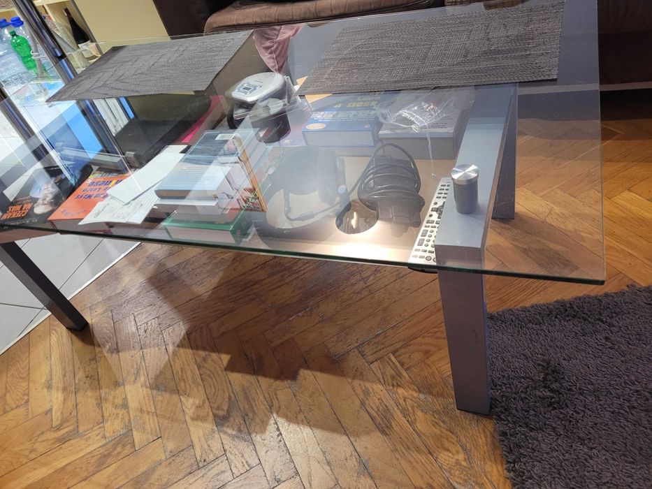 Stół,stolik szklany,srebrny.