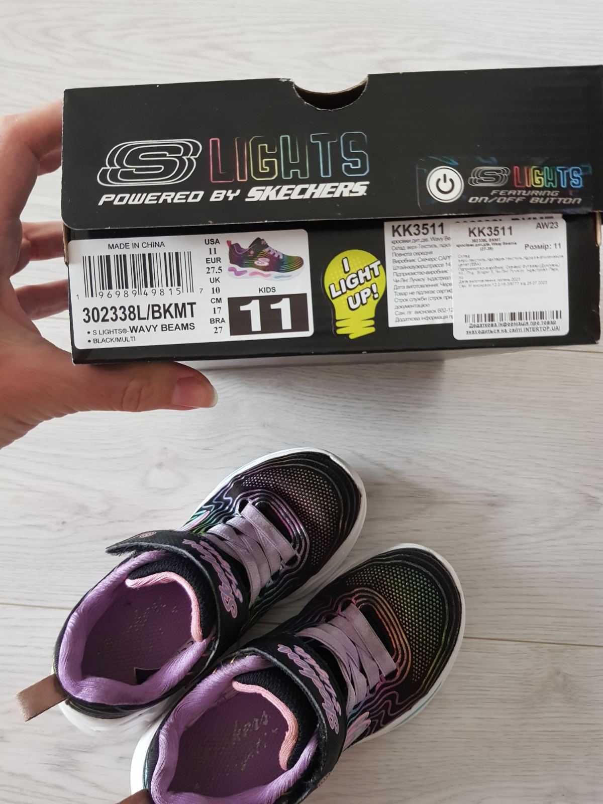 Кросівки Skechers 27 розмір з миготливою підошвою на дівчинку