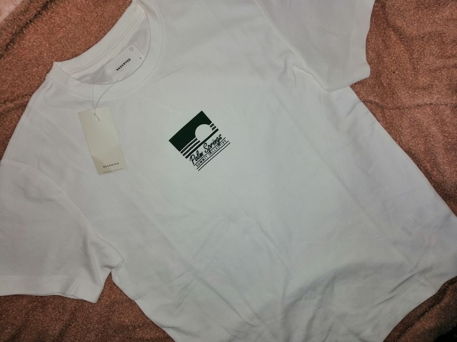 Nowa Reserved Strukturalna Koszulka bluzka t-shirt Regular. Z haftem.