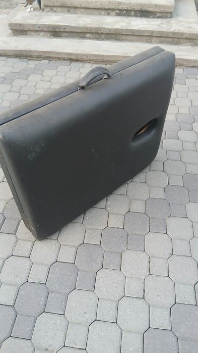 Масажний стіл б/у