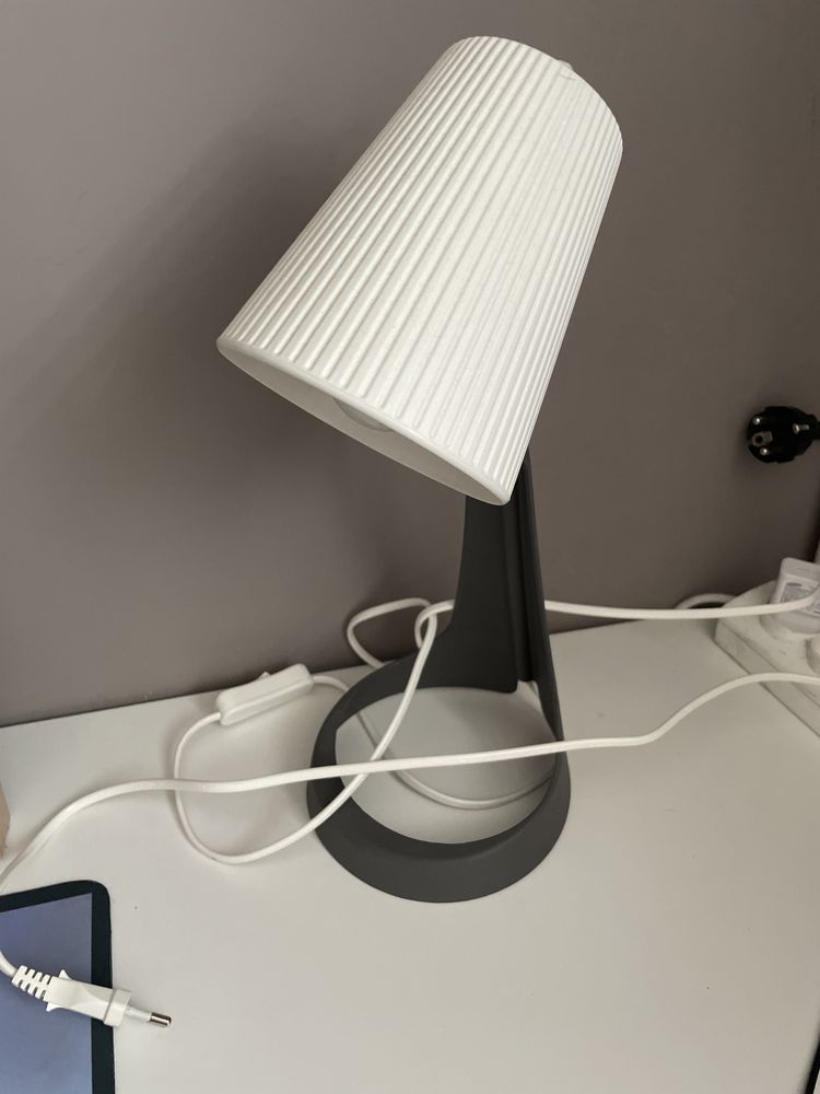 Lampka na biurko SVALLET z żarówką