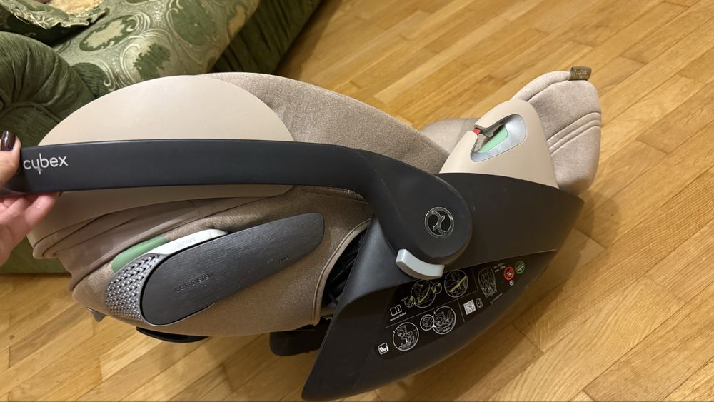 Автокрісло Cybex Cloud T i-Size Plus cozy beige