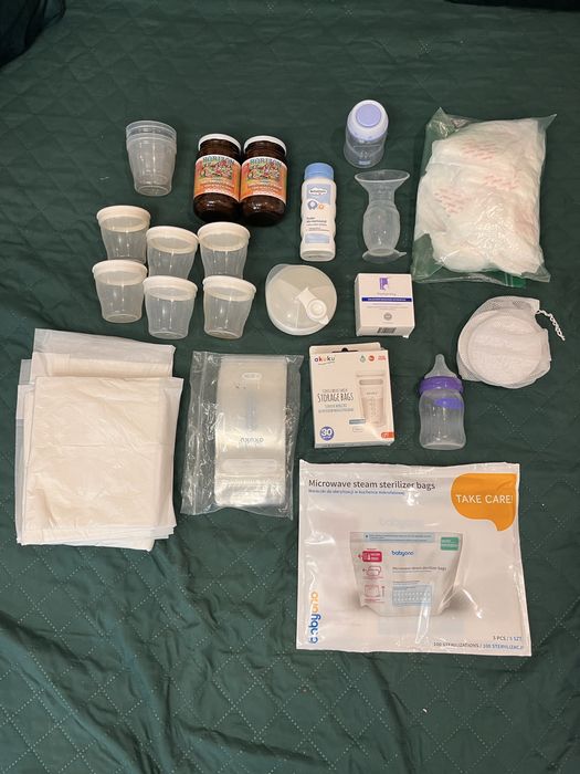 Zestaw dla mamy do szpitala wyprawka do karmienia piersią porodowa