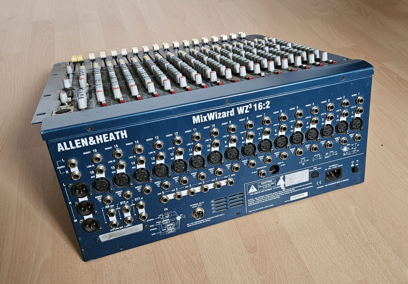 Allen&Heath Mix Wizard WZ3 16:2 mikser