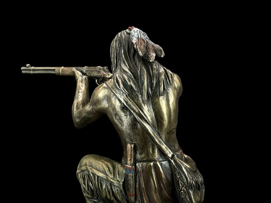 Indiański Wojownik Strzelający Ze Strzelby Veronese (Wu76629a4)