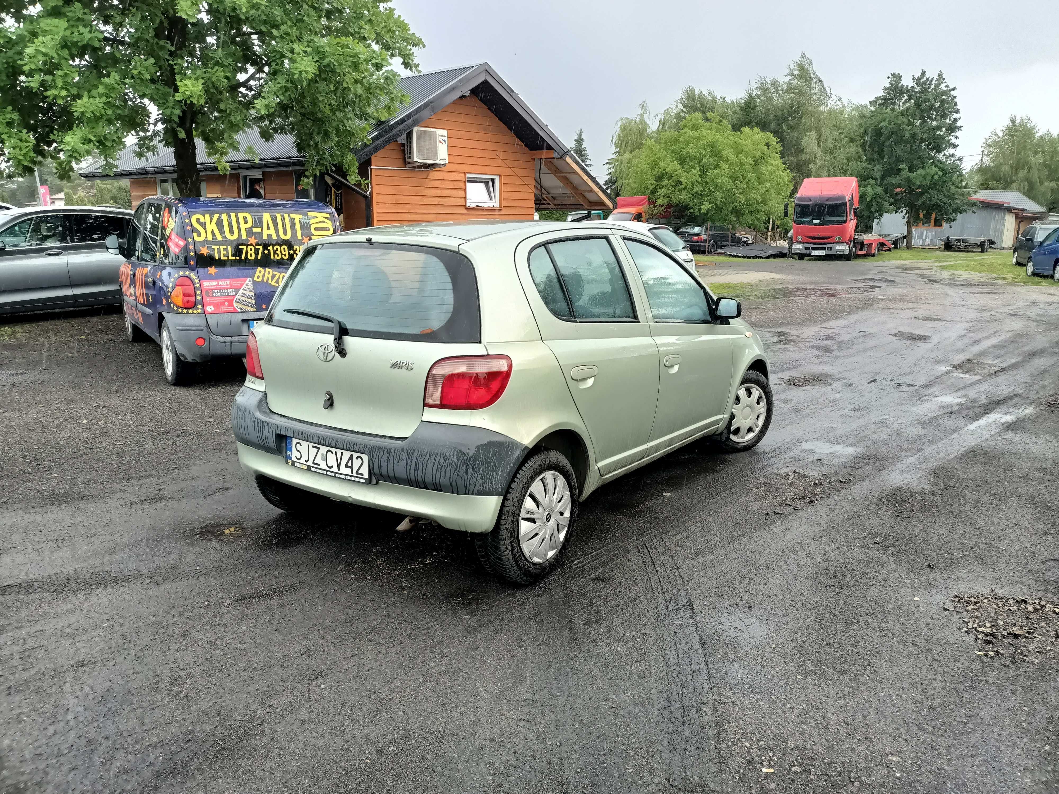 Toyota Yaris 1.0 półautomat 01r