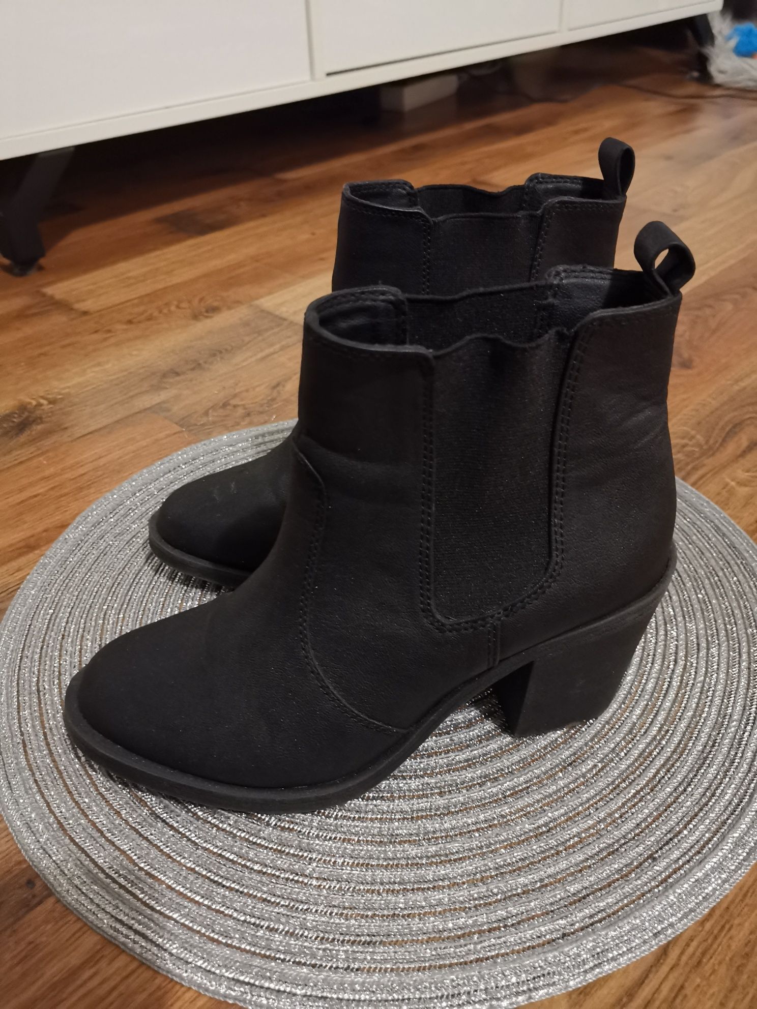Botki wiosenne czarne damskie 38 H&M