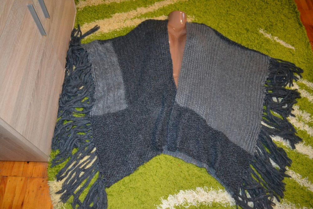 Пончо,тепла накидка ,кардиган,від 56-60+розміру (one size)