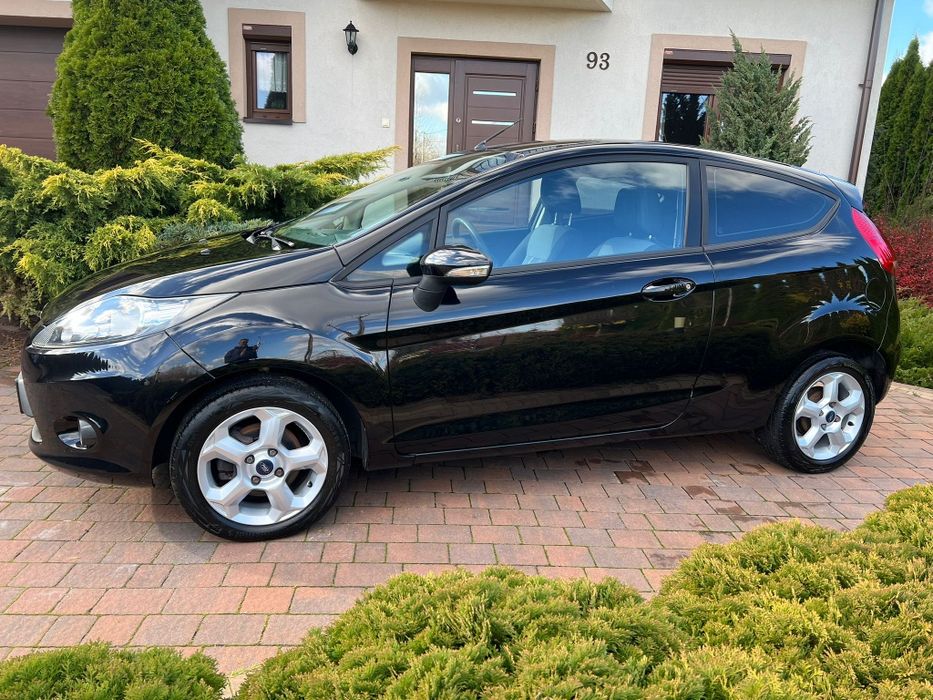 Sprzedam ładną Fiestę 1.25 B. 2010r