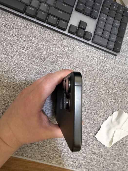 iPhone 15 pro max black 256gb USA e-sim