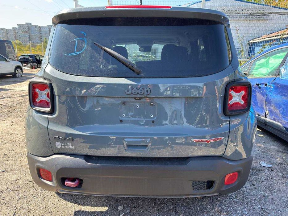 Разборка Шрот Jeep Renegade BU 2,4 двигун 2017 рік Trailhawk 4x4