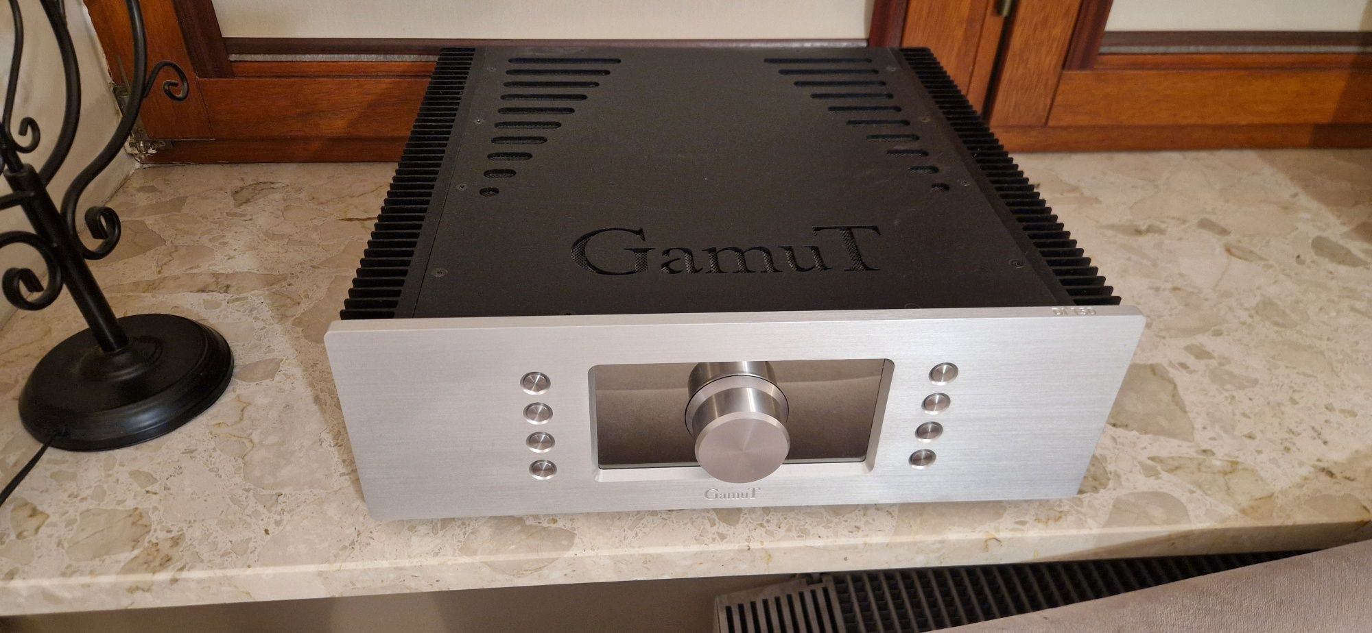 Gamut di 150 wzmacniacz