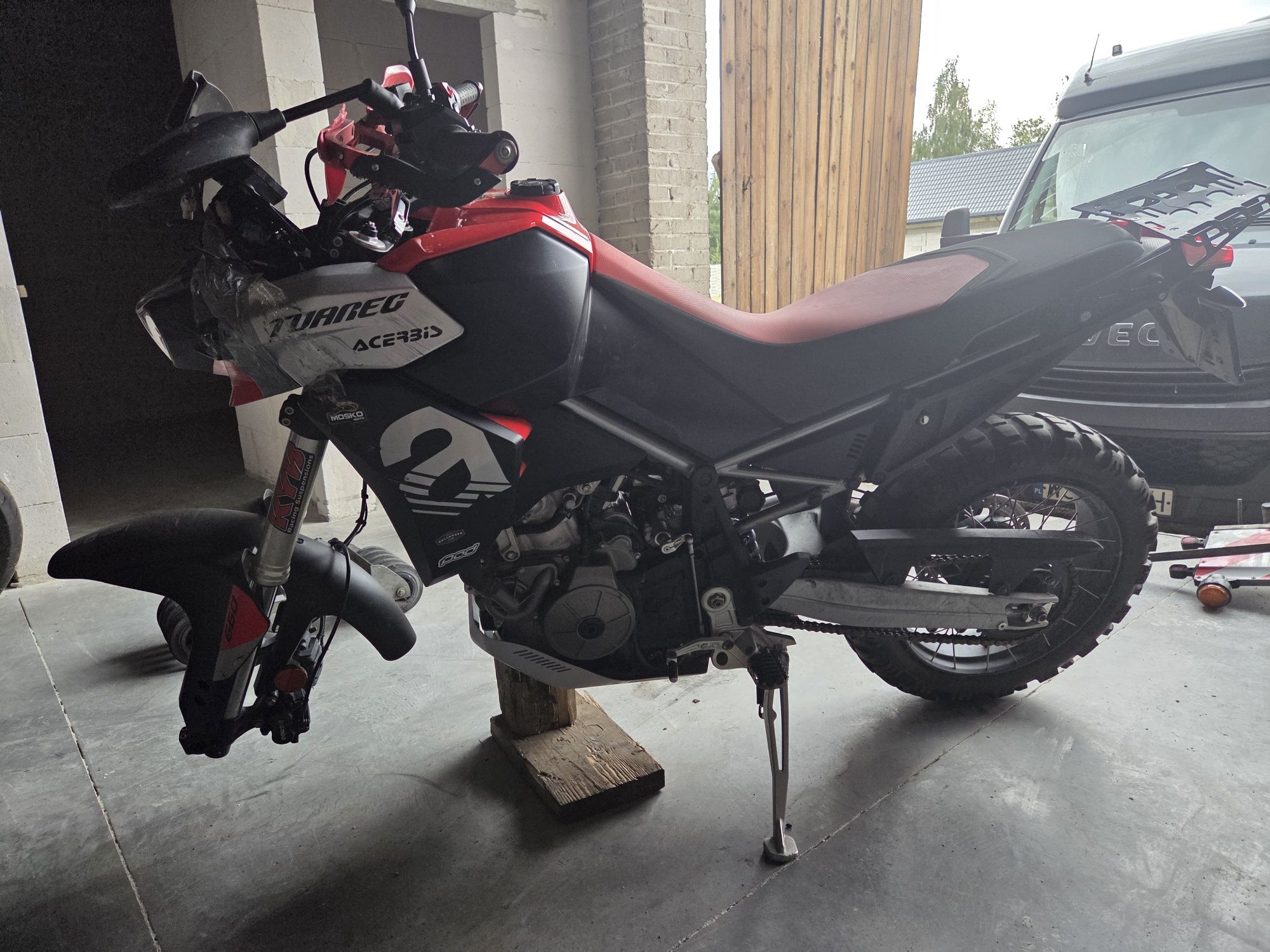 Aprilia tuareg 660 rok 2023 faktura vat 23 salon Polska