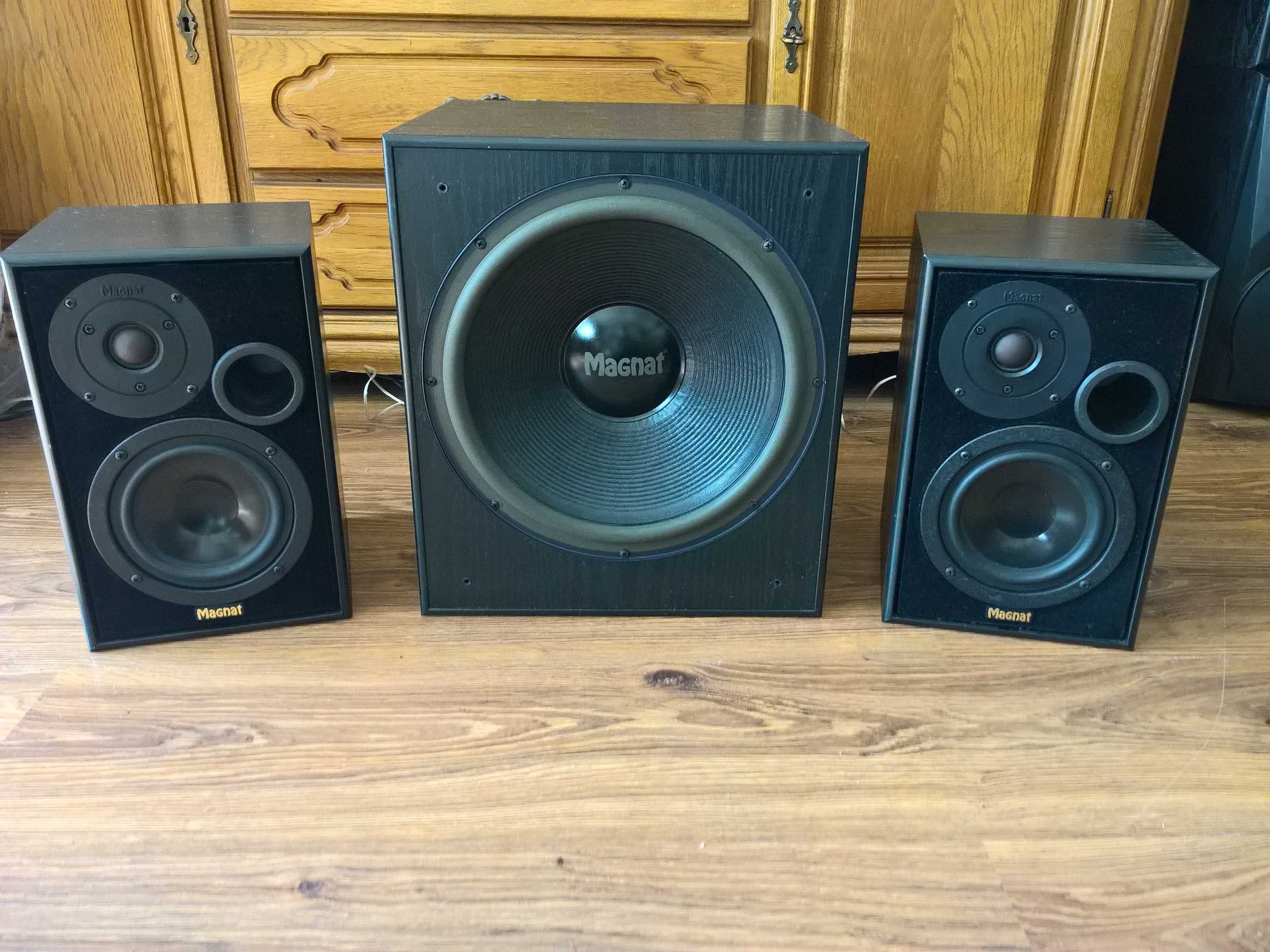 Kolumny głośnikowe Magnat Vector Subwoofer satellite system