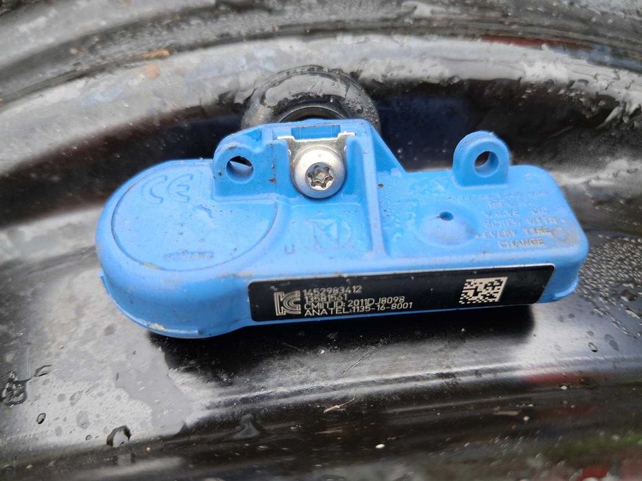 Felgi 15 OPEL 4x100 CORSA D E Strukturalne stalowe czujniki kołpaki