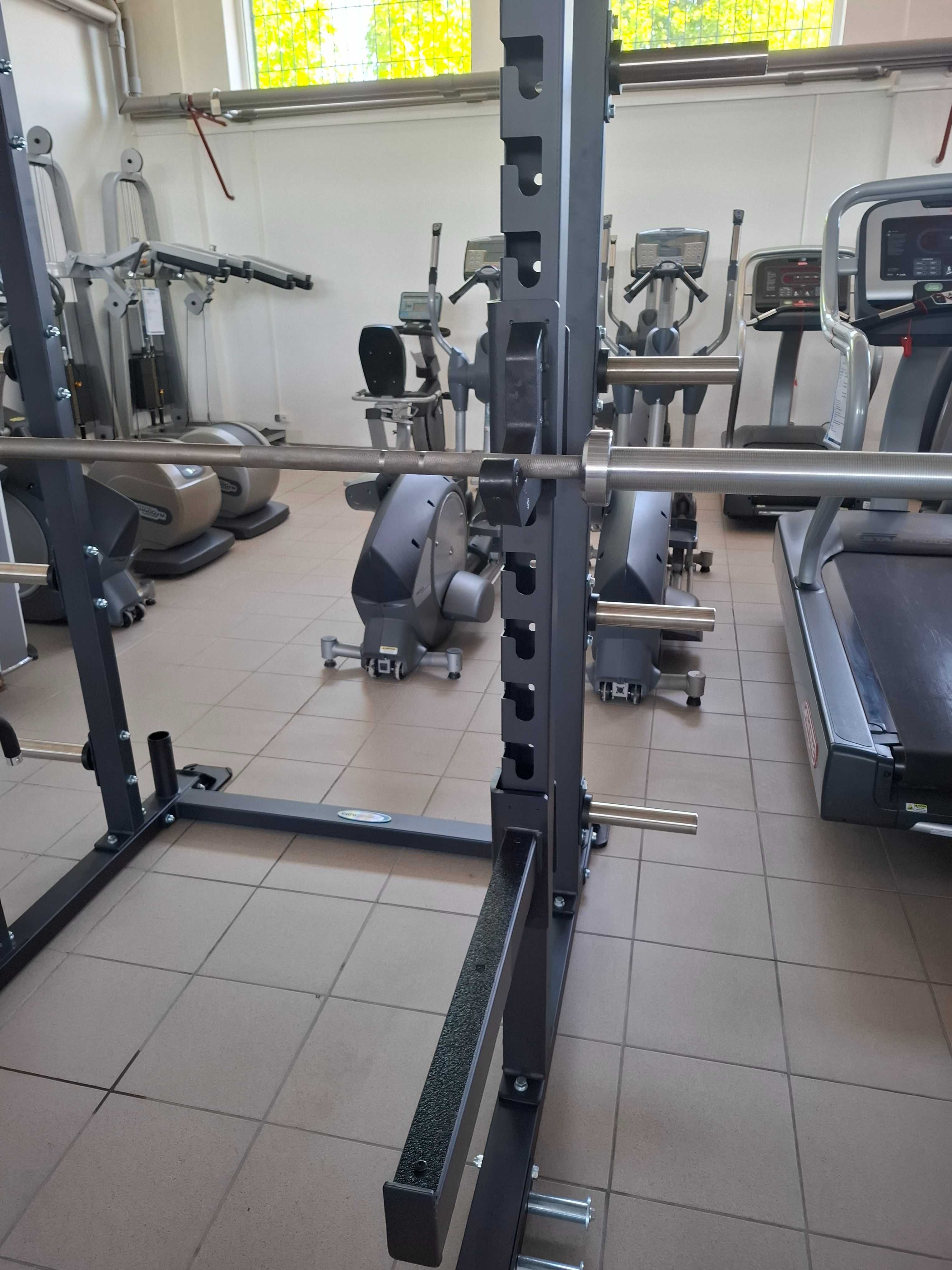 Klatka wielofunkcyjna Half Rack