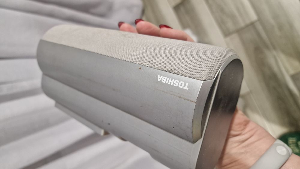 Колонки Toshiba б/у