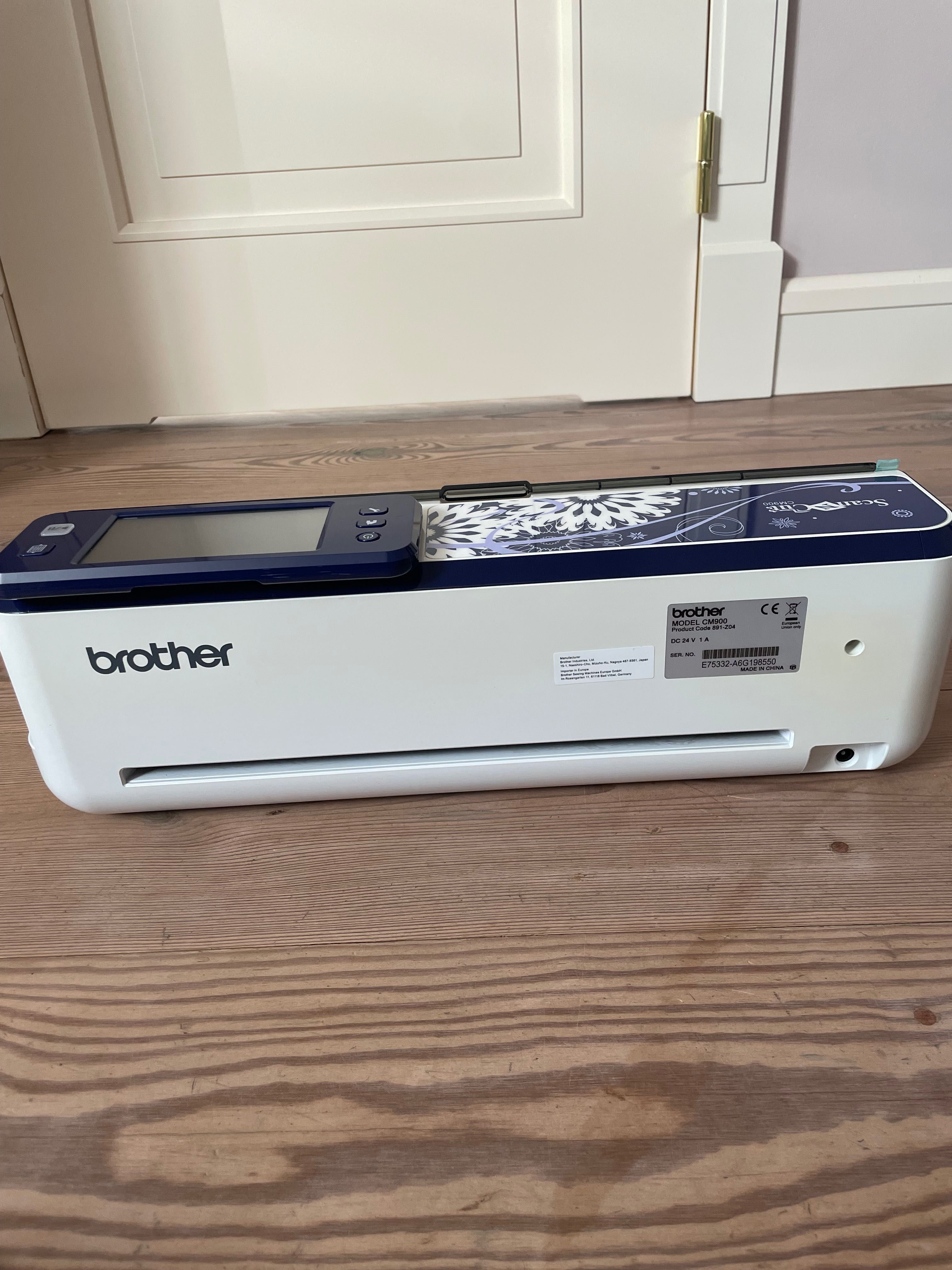 Ploter Tnący Brother ScanNCut CM900 - nowy