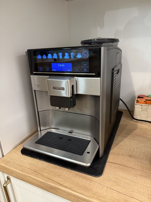 Ekspres do kawy Siemens EQ 6 500 plus (do naprawy)