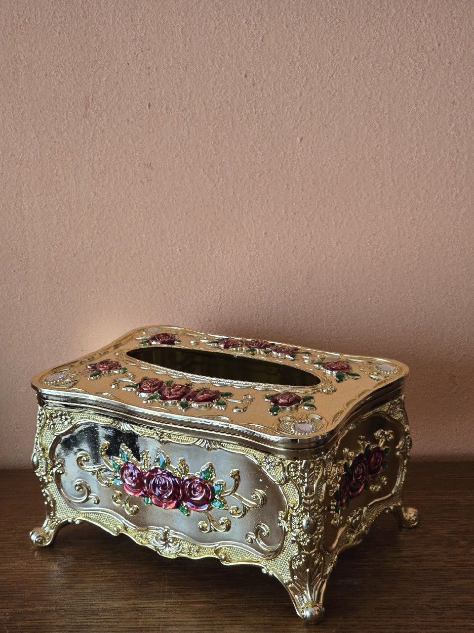Serwetnik Szkatułka włoska pięknie złocona w stylu Faberge.
