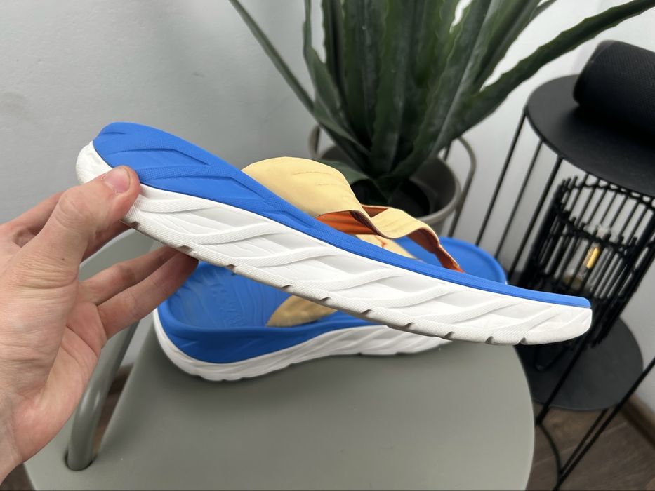 Оригінал! Тапочки шльопки Hoka Ora Recovery 44 розмір М05970