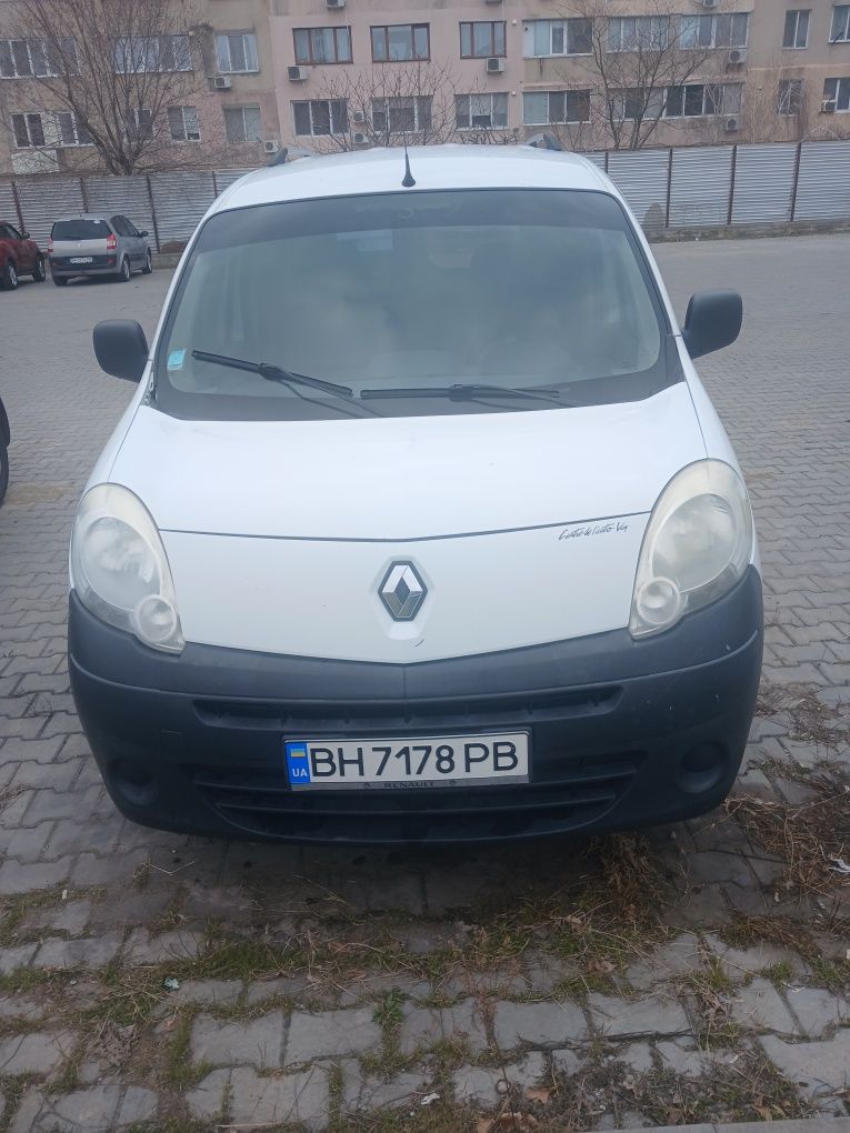 Продам RENAULT Kancoo