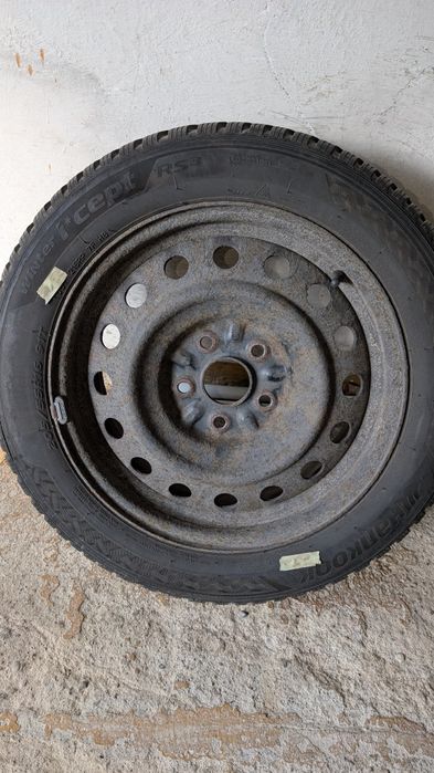 Koła z Oponami Zimowymi Hankook Winter i*cept RS3 205/55r16 prod 2423