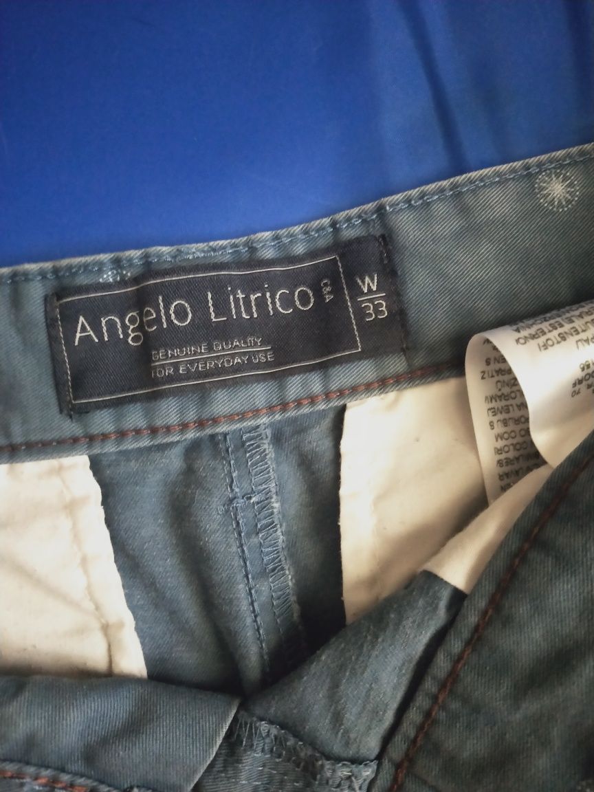 Krótkie spodnie Angelo Litrico C&A W33
