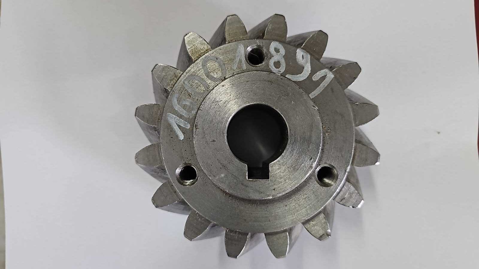 Zębatka napędu wytrząsaczy Deutz Fahr Topliner 1600_1891