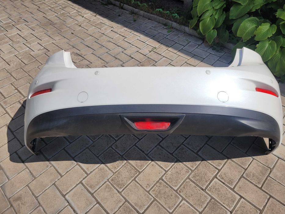 Задній бампер Мазда 3 седан 2017року