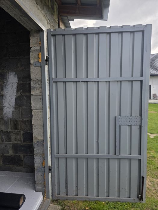 Drzwi blaszane 218x118cm