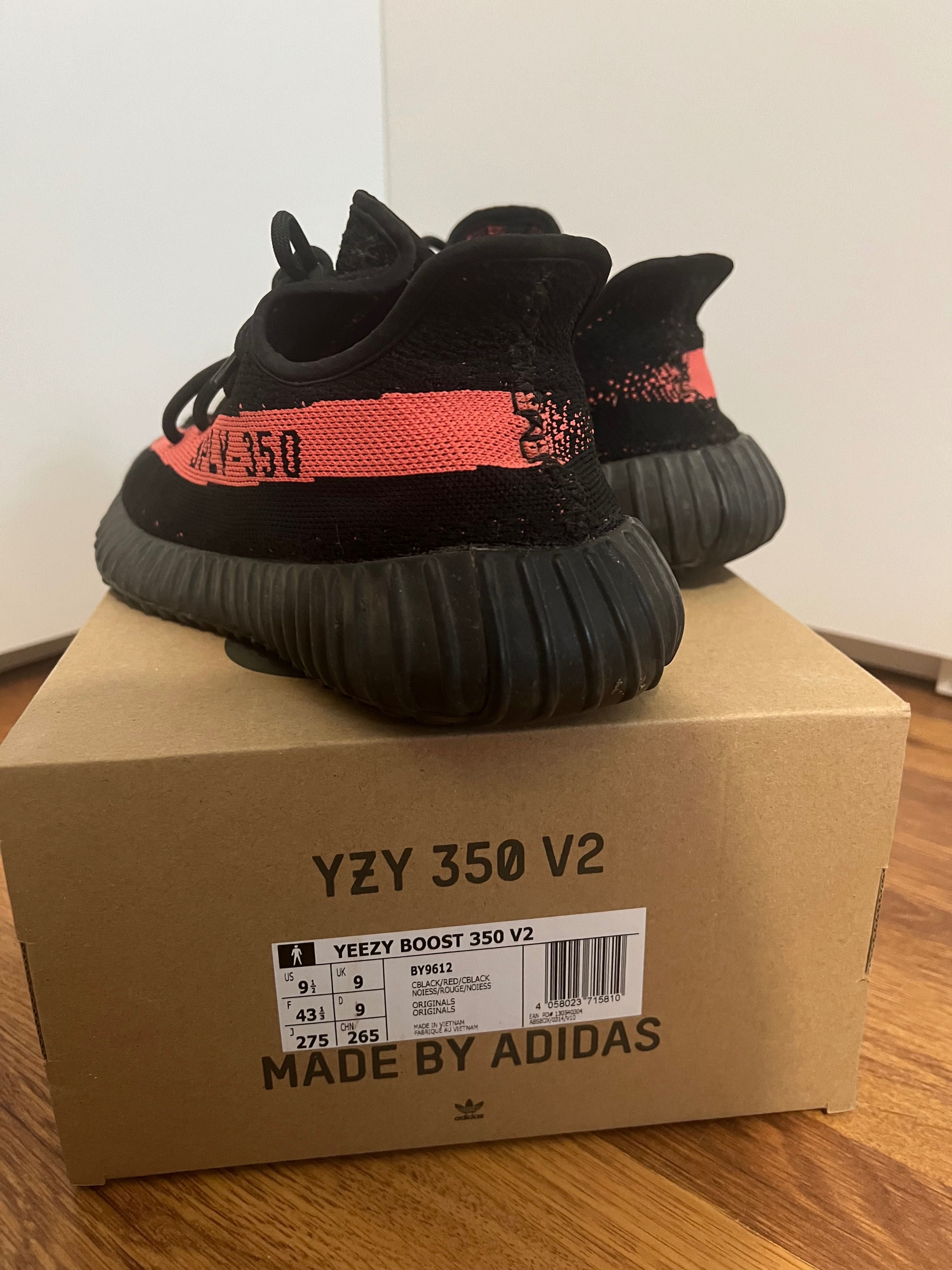 Yeezy boost 350 V2 Core Black Red