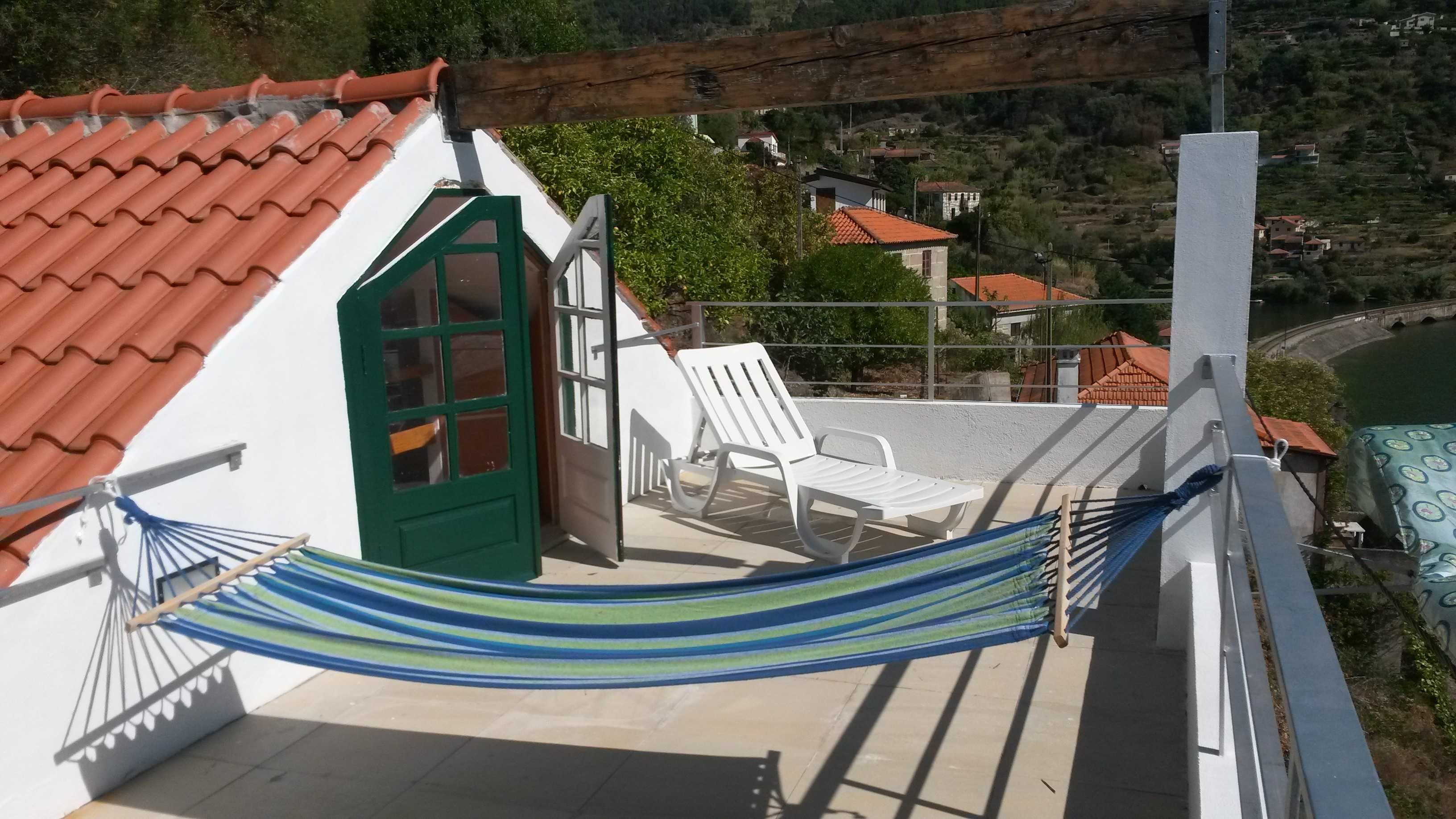casa em Ancede, sobranceira ao rio douro