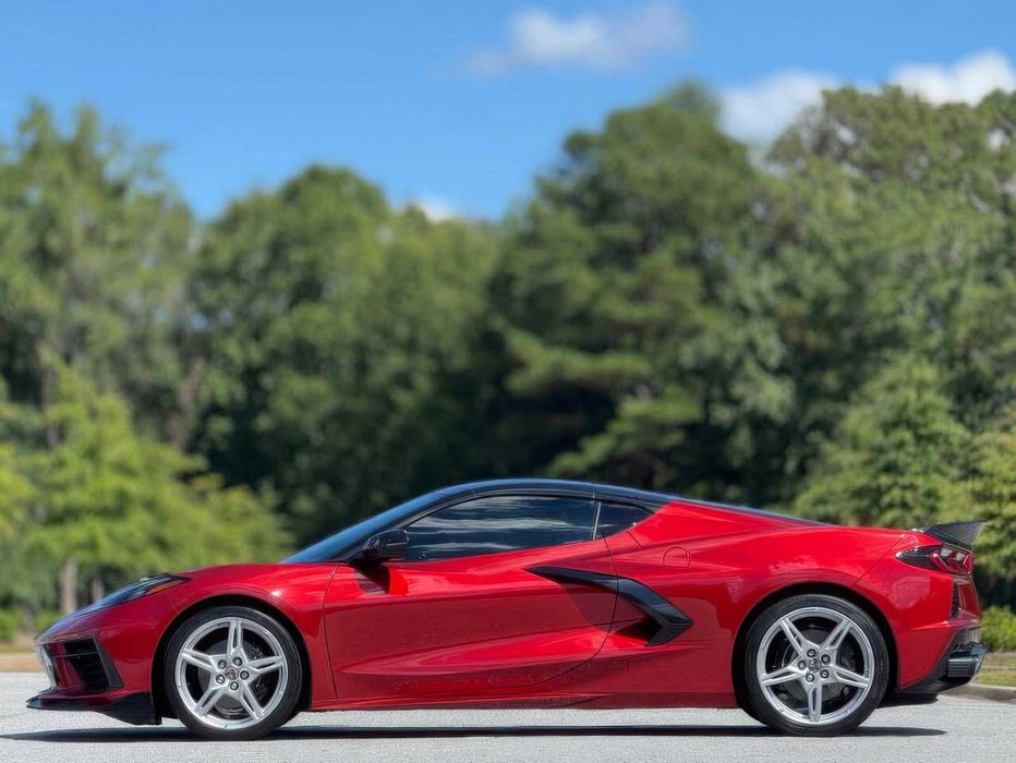 Chevrolet Corvette      2022