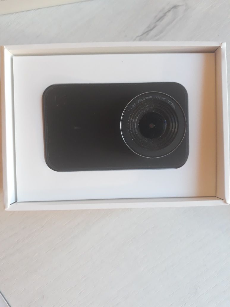 Продам экшн-камеру Mi Action Camera 4K