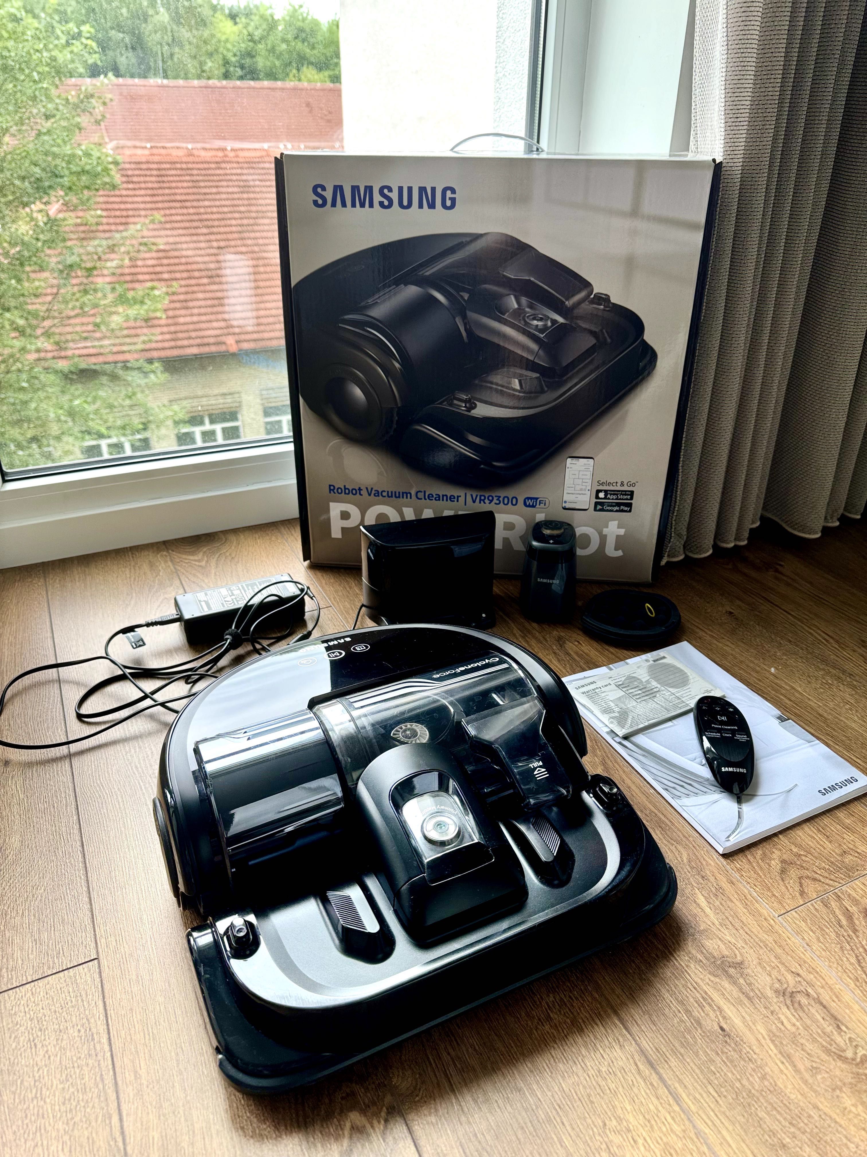 Робот пилосос Samsung POWERbot VR9300