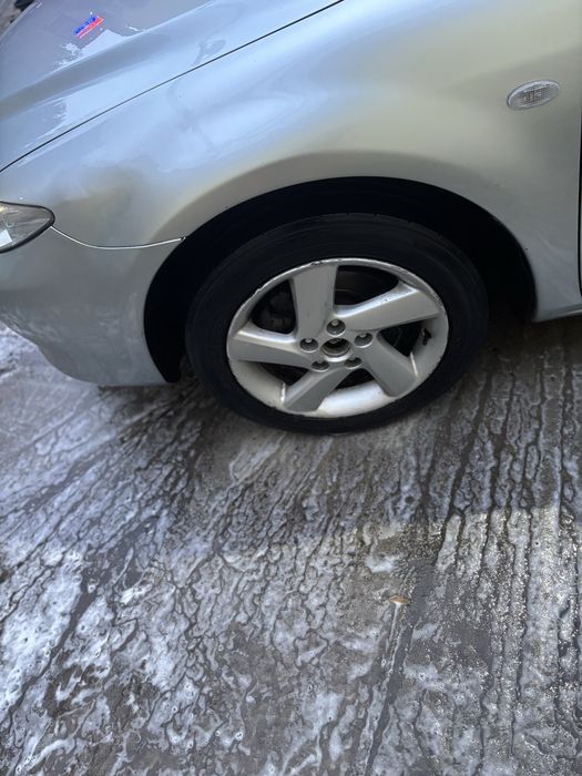 Mazda 6, 2004 року