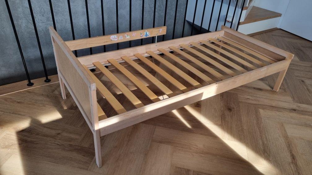 Rama łóżka Ikea SNIGLAR