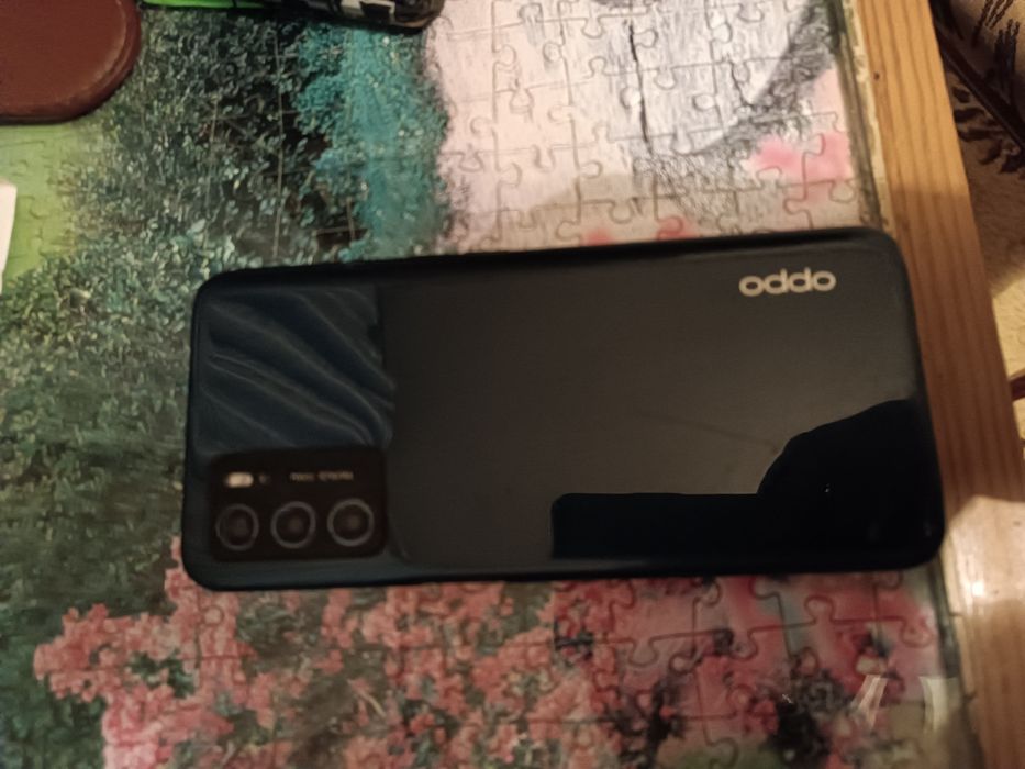 Продам OPPO A16 читати опис