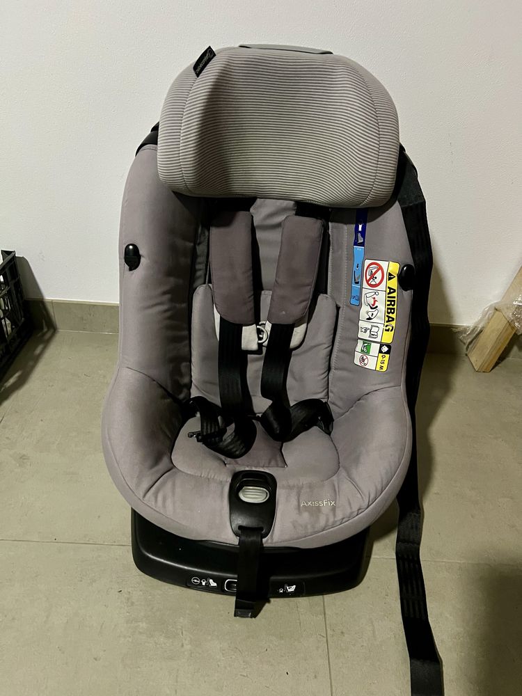 Cadeira auto Bebeconfort Axissfix com Isofix