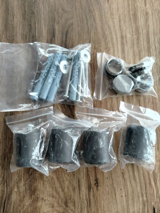 Grzejnik łazienkowy pionowy, 150*45