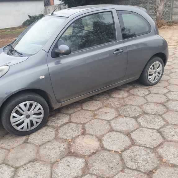 Nissan Micra K12 1.2 benzyna kolor grafitowy kod lakieru KY5 na części