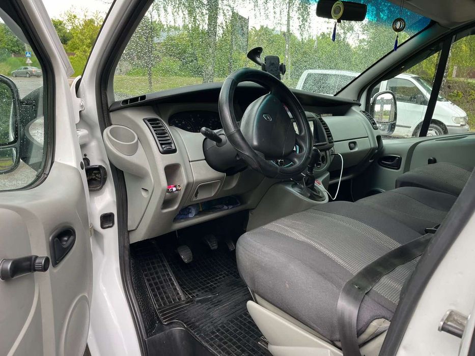 Renault Traffic пасажир