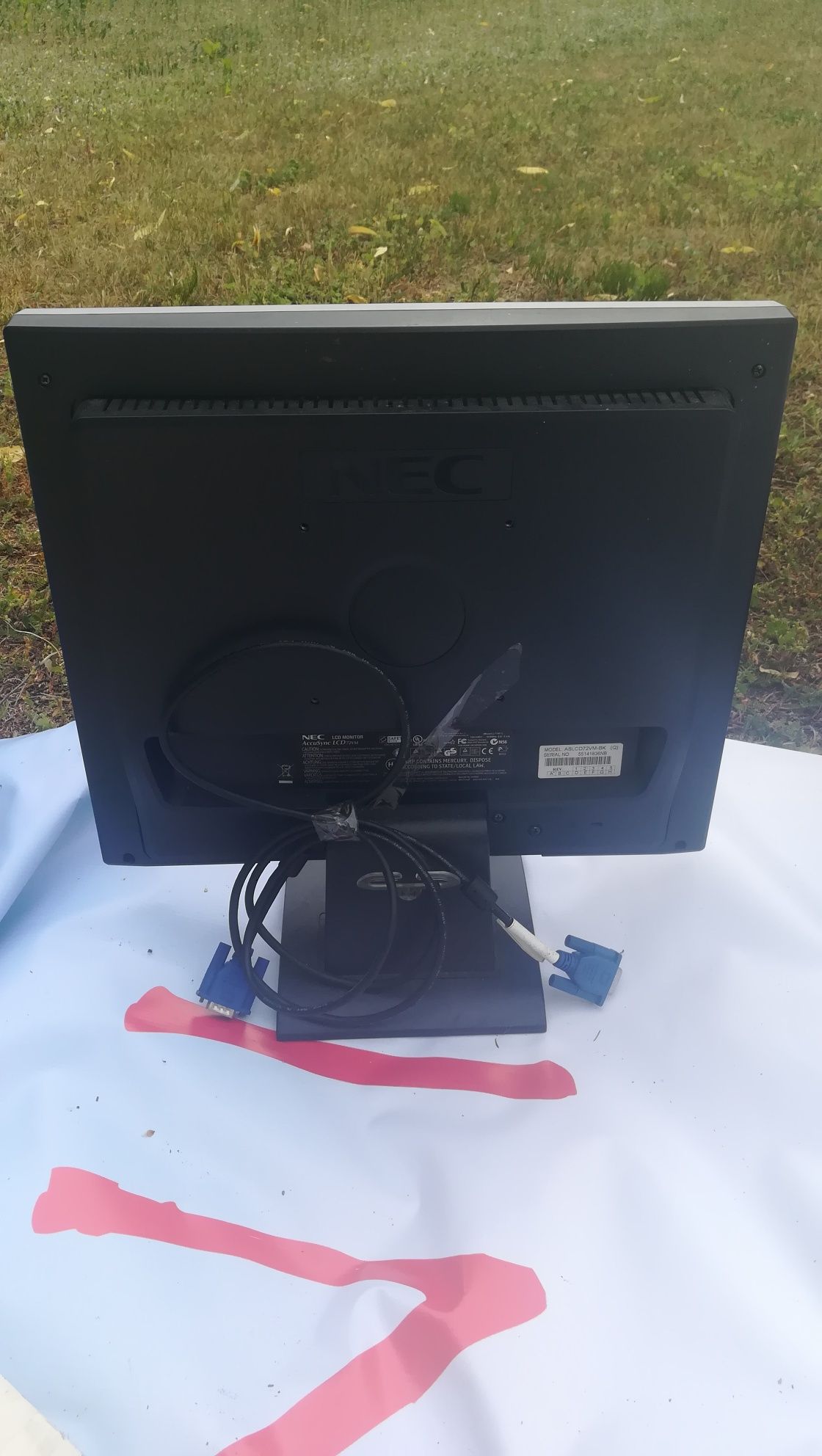 Monitor LCD 16 cali