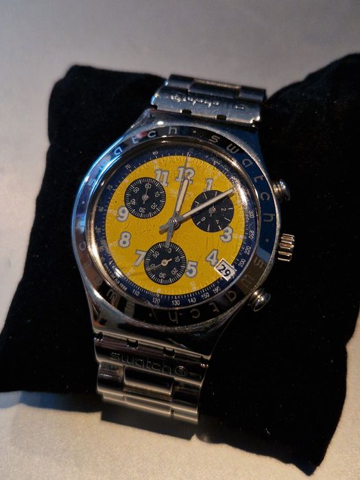 Relógio Swatch Irony Chrono Secret Agent Yellow YCS406D